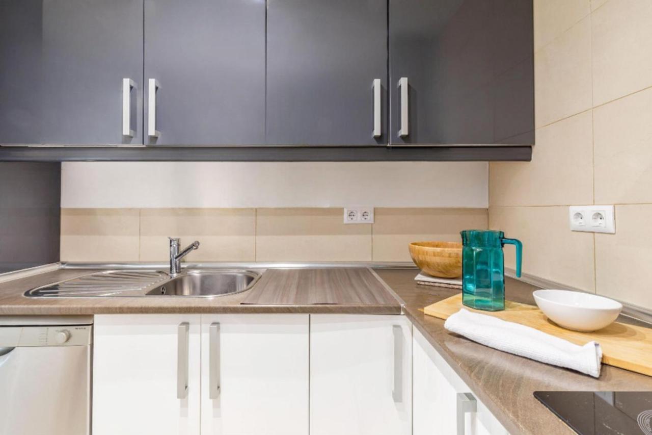 מדריד Spacious Flat Puerta Del Sol מראה חיצוני תמונה